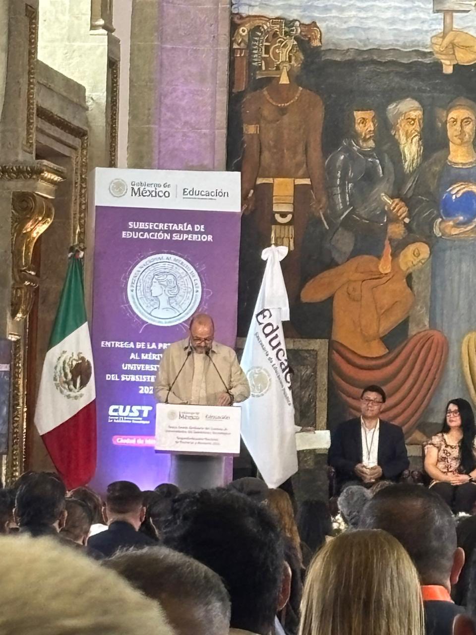 FORTALECER LA EDUCACIÓN